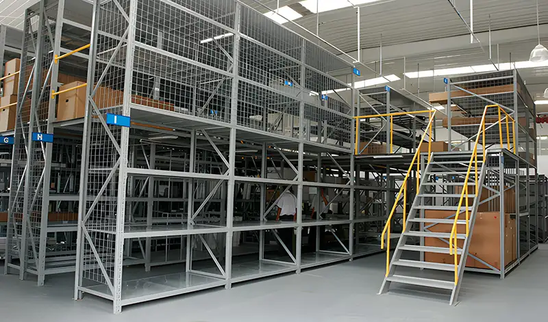 輕型（xíng）倉儲貨架01