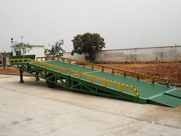 東莞移動式登車橋