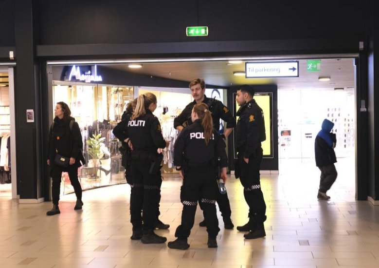 挪威首都一购物中心发生枪击事件