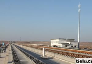 兰新高铁掠影配文