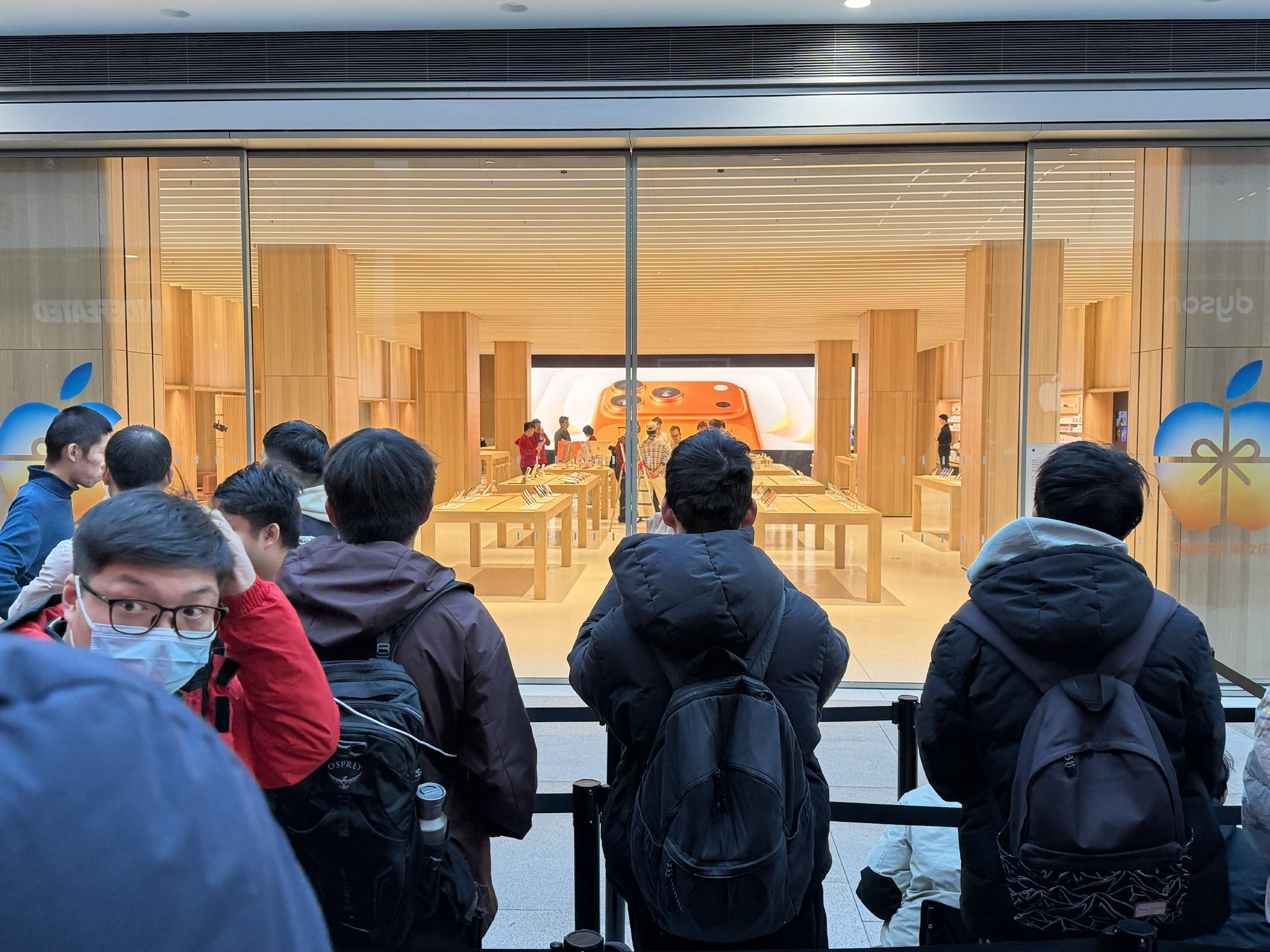 Apple 北京荟聚零售店今日正式开业