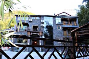 凤泉山庄(舍予民宿)