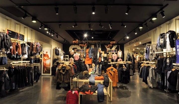 服装店射灯搭配高档靓丽