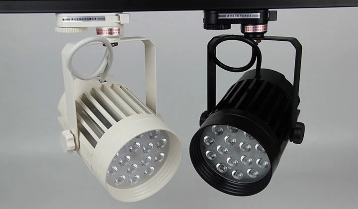 多光色射灯照射效果美