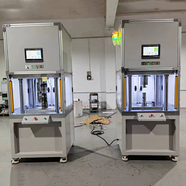 四柱型伺服壓力機